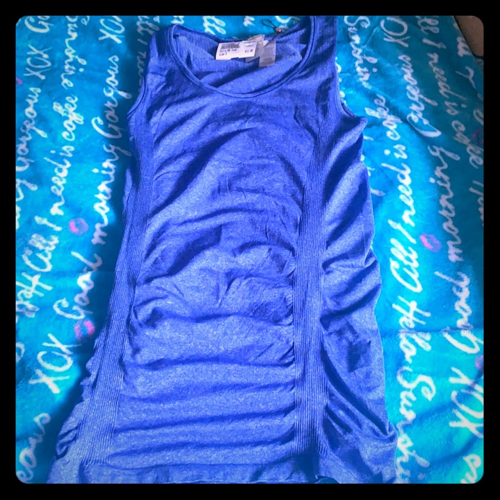 Carrie Underwood workout tank 🏋️‍♀️